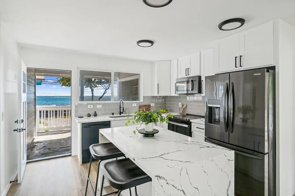 Serenity By The Sea Ultimate Beachfront Escape Hau'ula